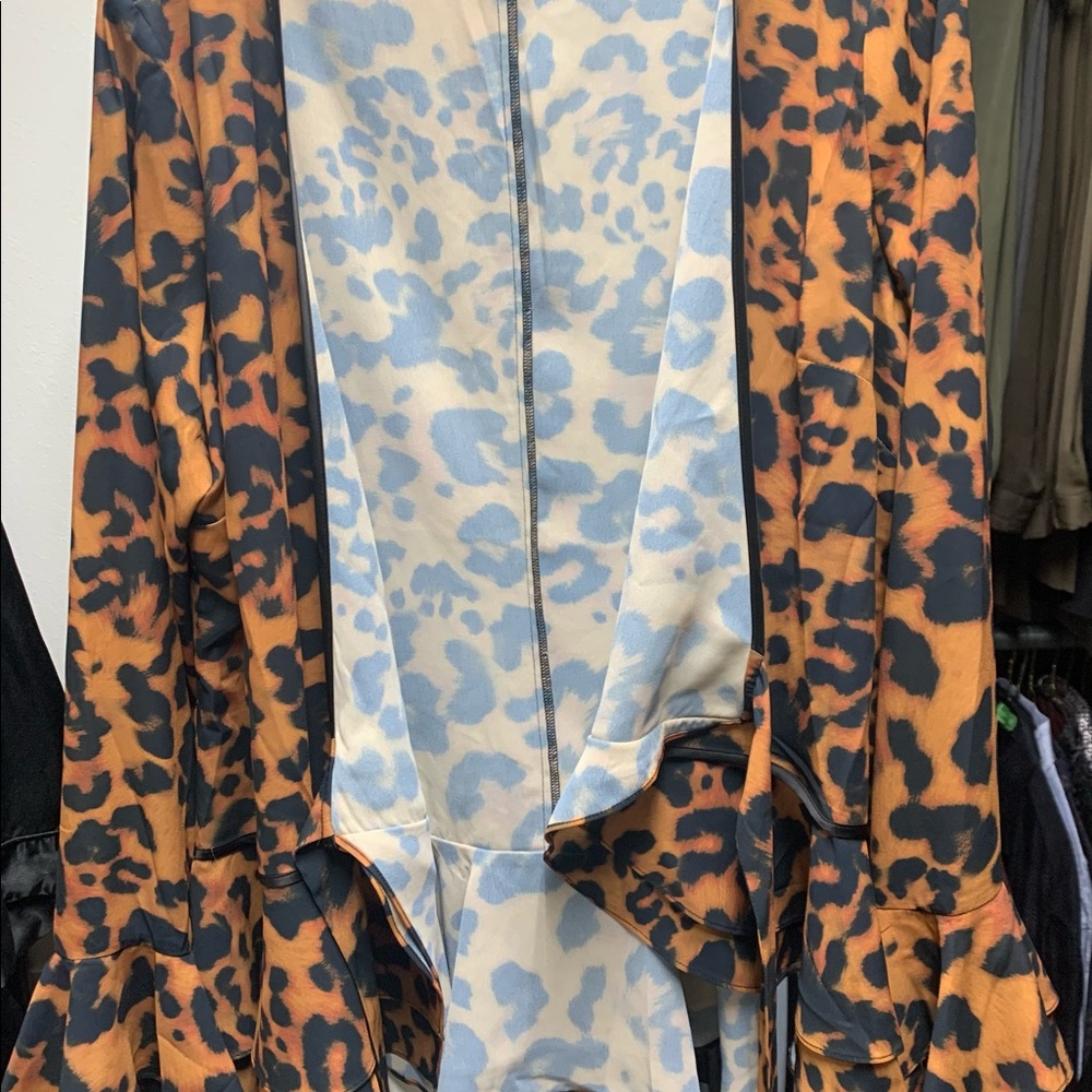 Bebe leopard print shirt!! Never worn!